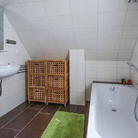 Semesterbostad Husdjursvänligt Hus Med 4 Sovrum I *